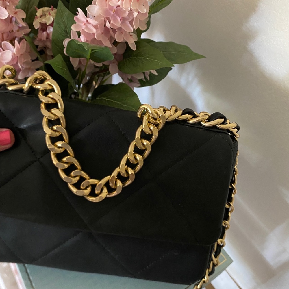 Black Quilted Chain Shoulder Bag - Picture 3 of 3